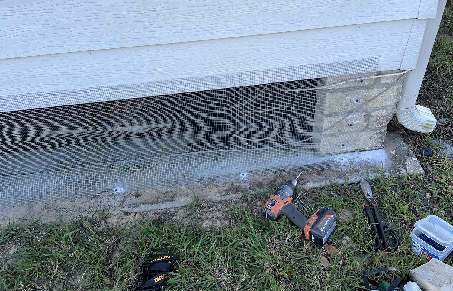 Mobile home skirting sealed to prevent wildlife and rodent entry in Hillsborough County Florida